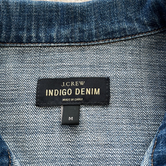 J crew denim Jean jacket. Traditional style - Picture 2 of 4